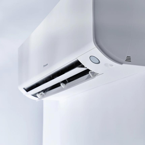 Daikin Zeta Shira Plus FTXM42A 14000 BTU Inverter Duvar Tipi Klima
